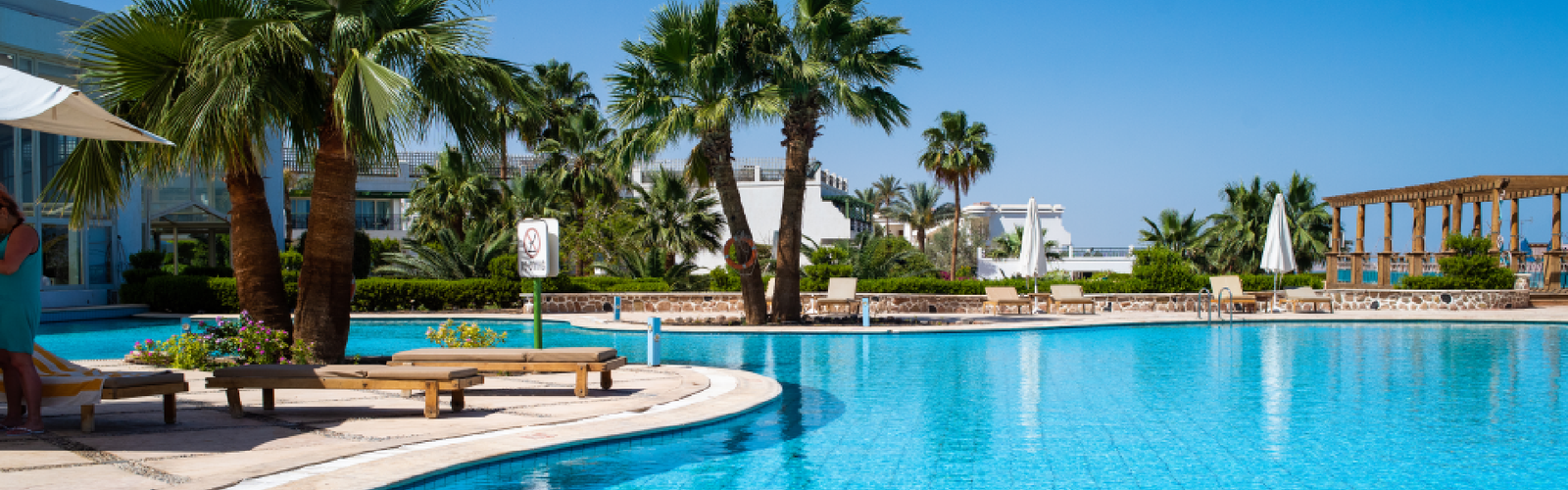 How to Keep Your Pool Safe and Clean Year Round How to Keep Your Pool Safe and Clean Year Round